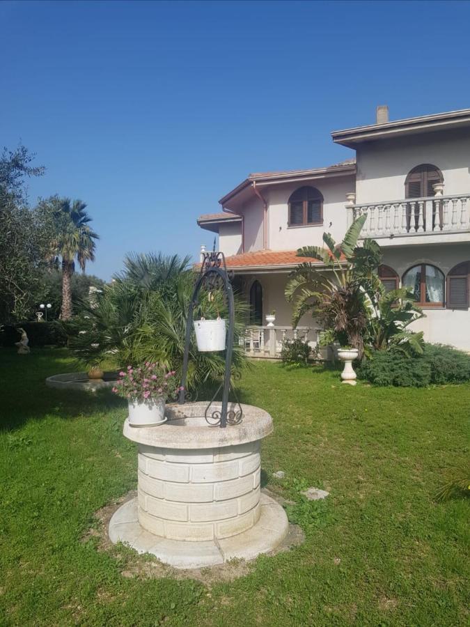 La Casa Delle Rose 1 Villa Giba Buitenkant foto