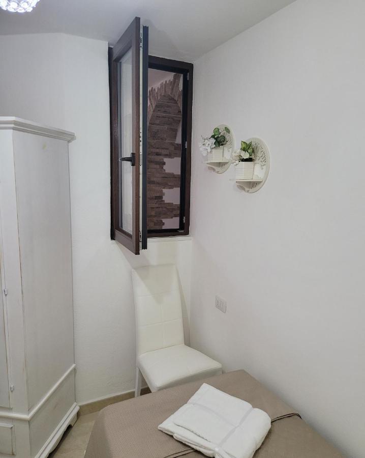 La Casa Delle Rose 1 Villa Giba Buitenkant foto